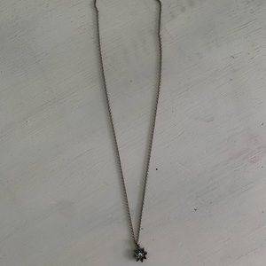 Antique silver colored star pendant necklace